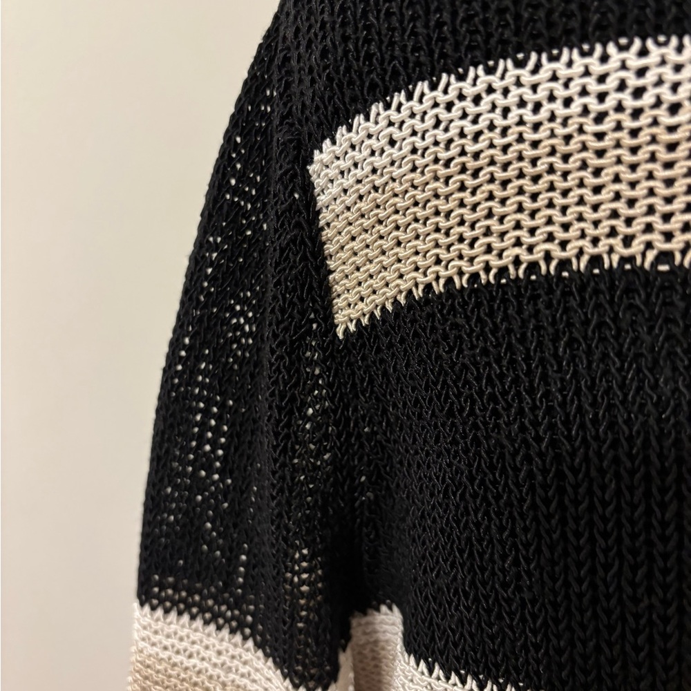 Ann Taylor Black/tan Textured Knit top - Picture 5 of 7